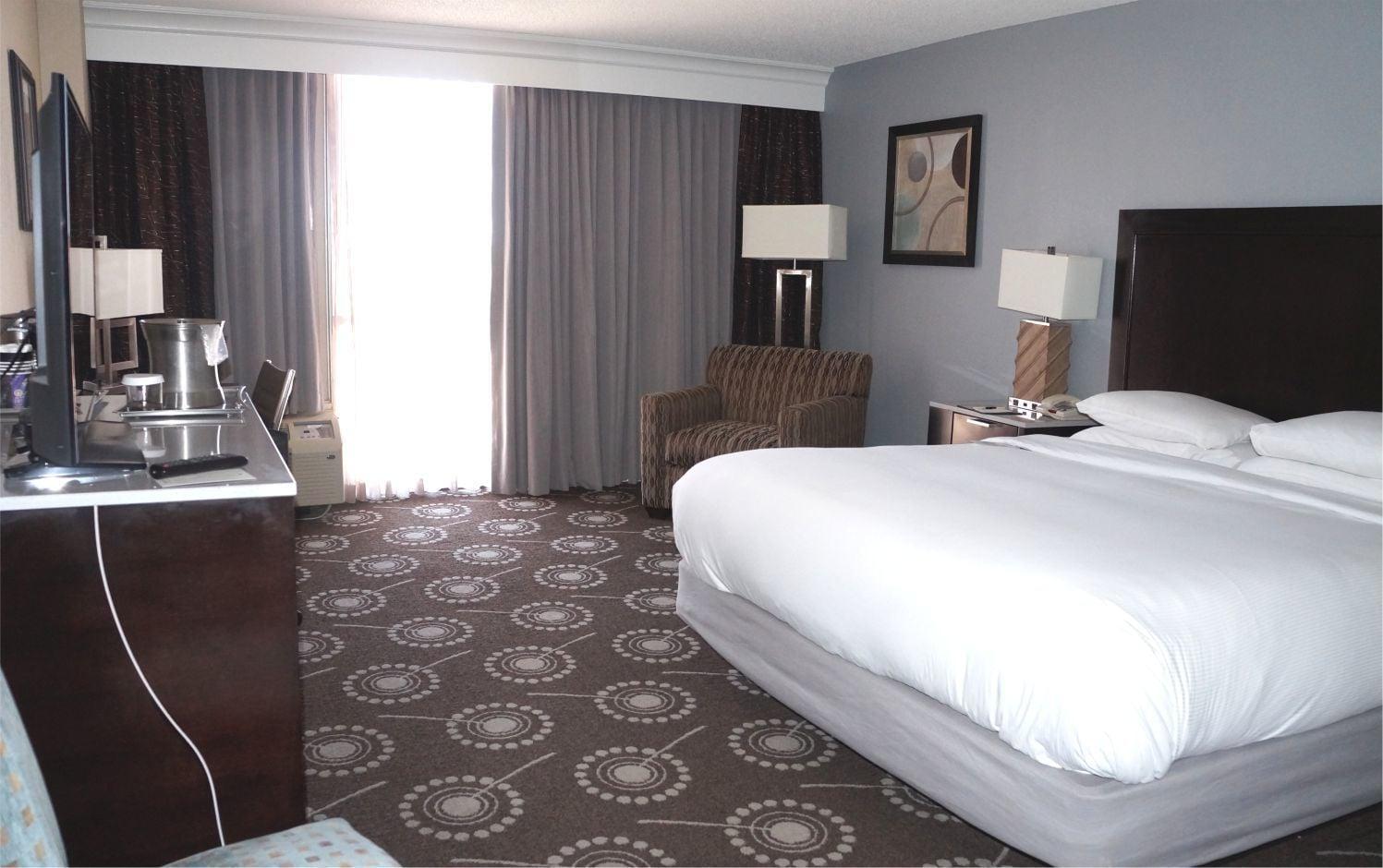 Готель Wyndham Midland Downtown Екстер'єр фото