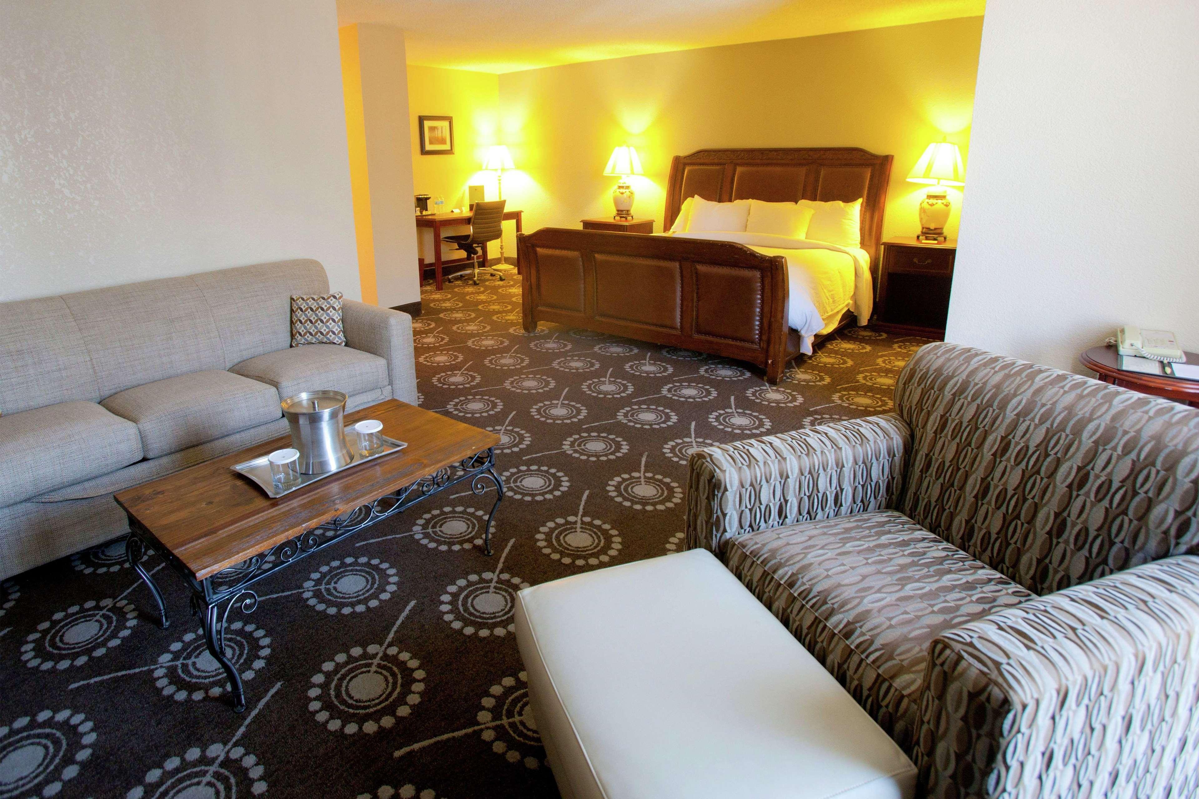 Готель Wyndham Midland Downtown Екстер'єр фото