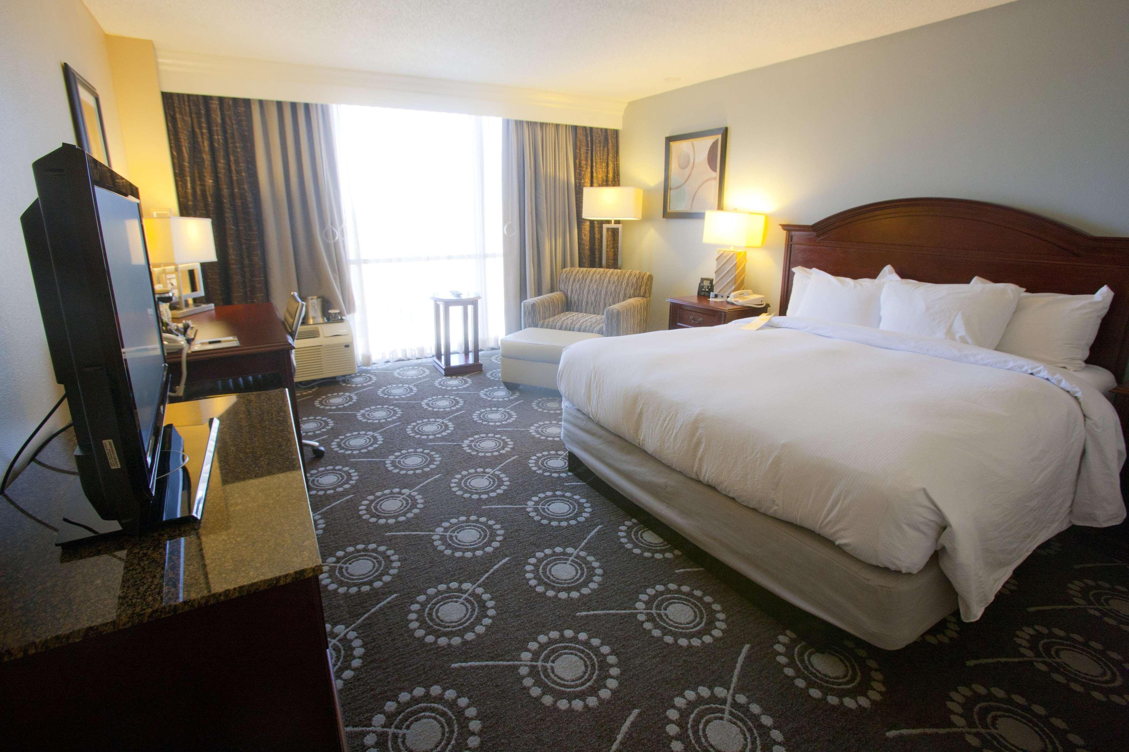 Готель Wyndham Midland Downtown Екстер'єр фото